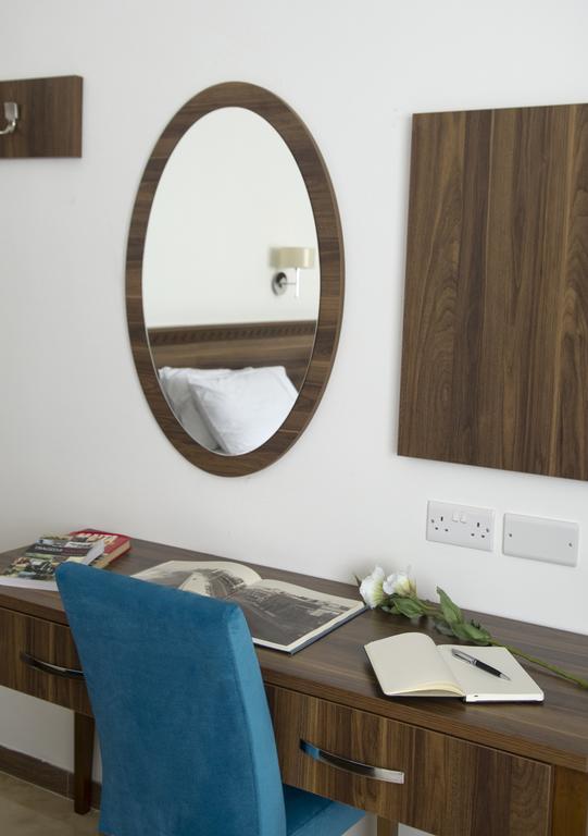 Slimiza Suites Sliema Bilik gambar