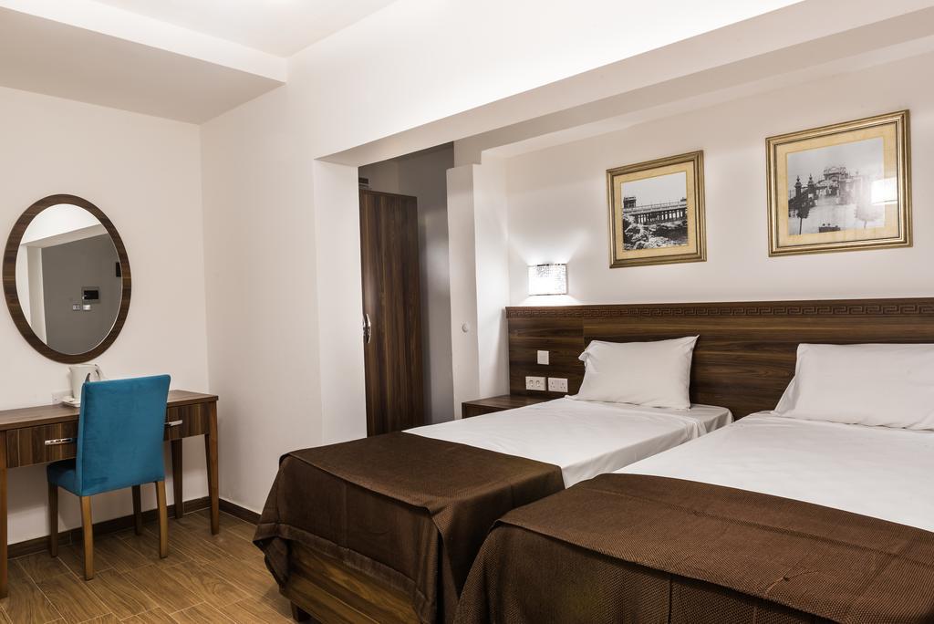 Slimiza Suites Sliema Bilik gambar
